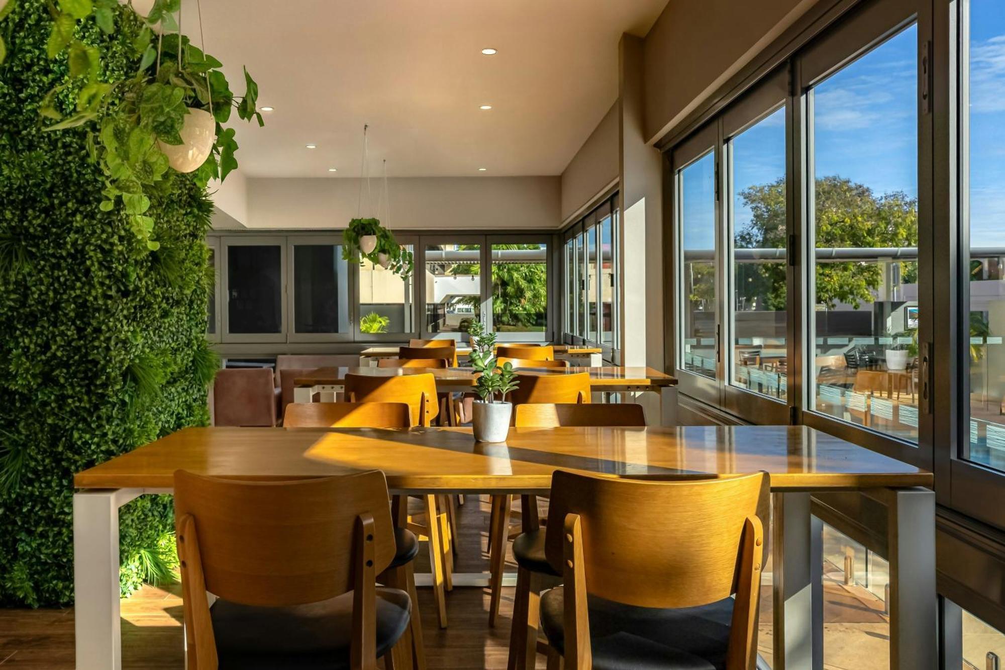 Hotel Courtyard By Marriott Darwin Exterior foto